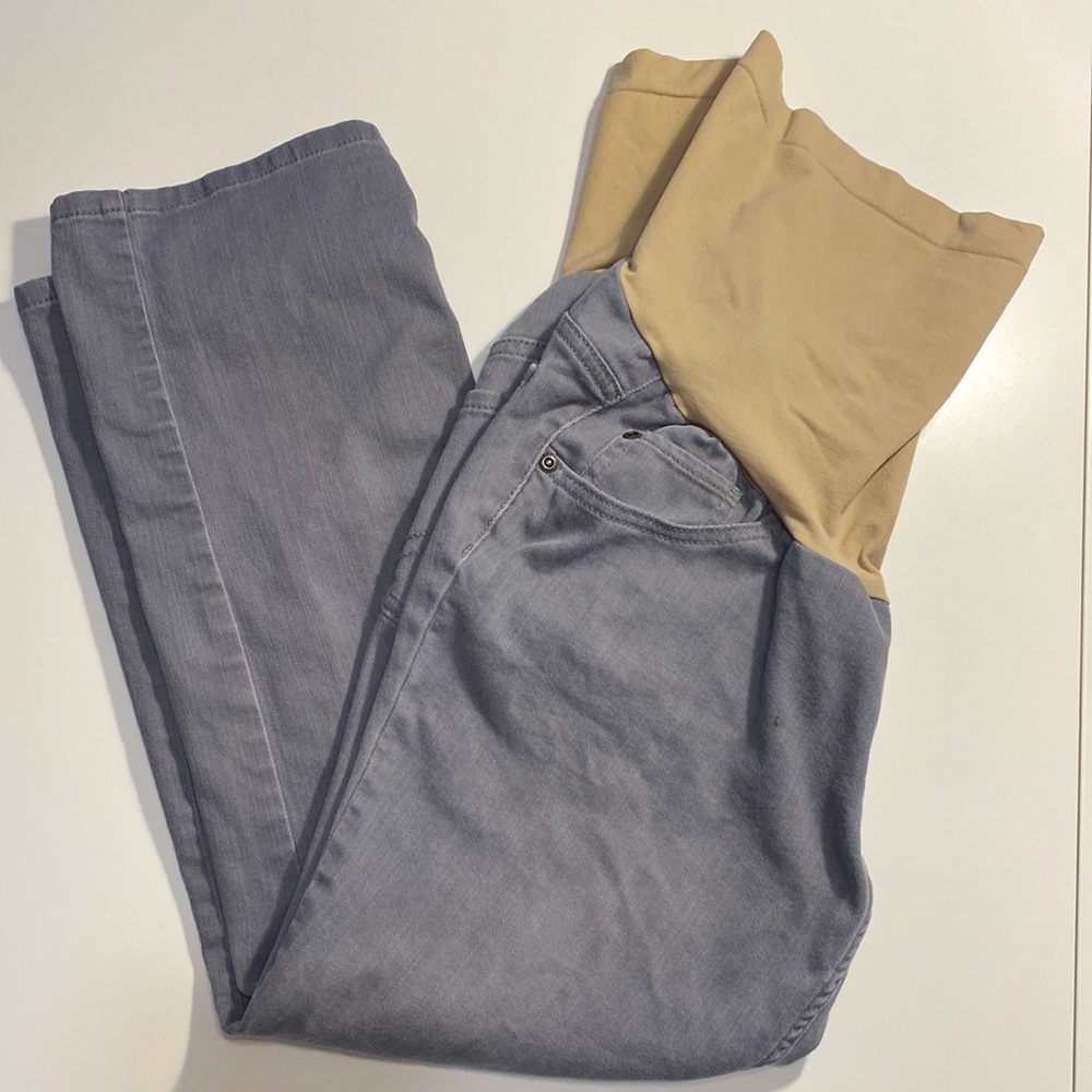 Motherhood maternity distress crop Gary pants size M